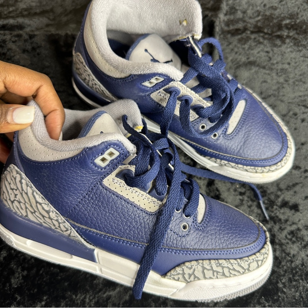 Jordan 3 Georgetown Midnight Navy 4Y